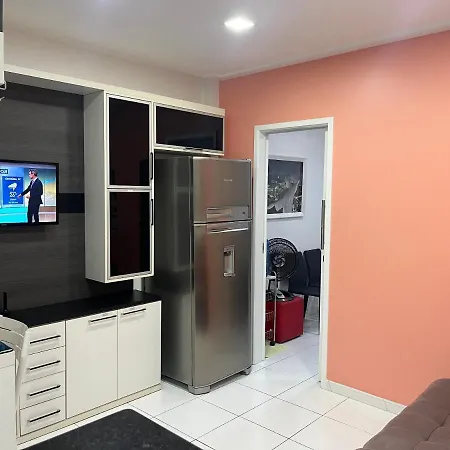 Fioravante'S Apartment 2-2
